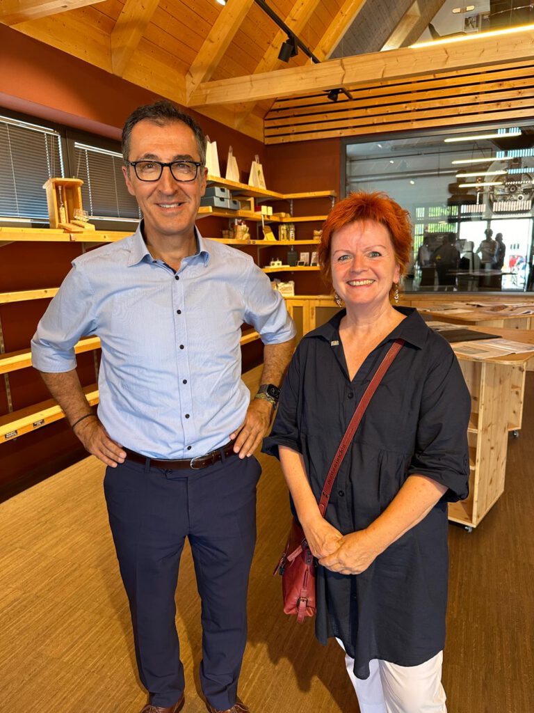 Cem Özdemir zu Besuch auf dem Stieglerhof