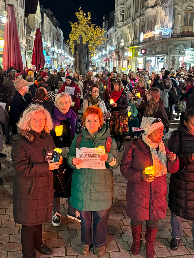 Große Demonstration gegen Gewalt an Frauen