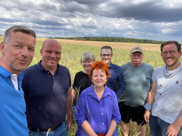 Besuch auf unserer Blühwiese in Keidenzell