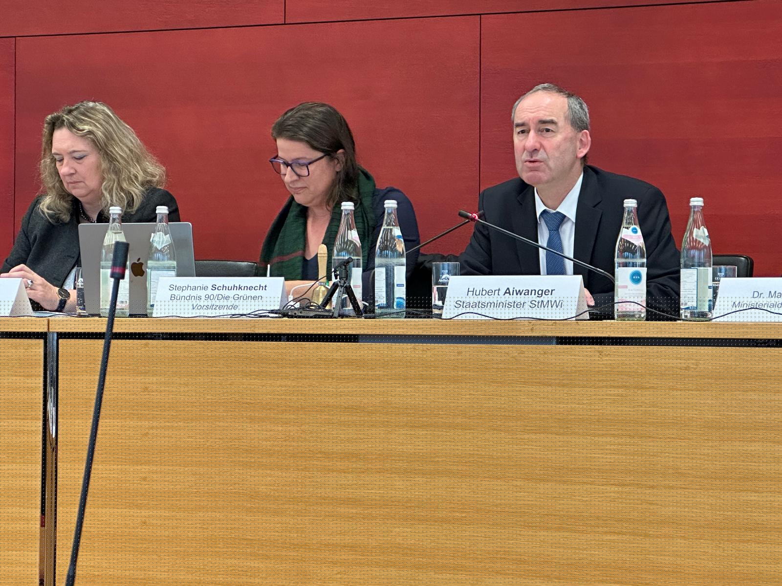 Mittelstandsbericht 2025: Abgeordnete Barbara Fuchs fordert klaren Zukunftskurs für Bayerns Mittelstand