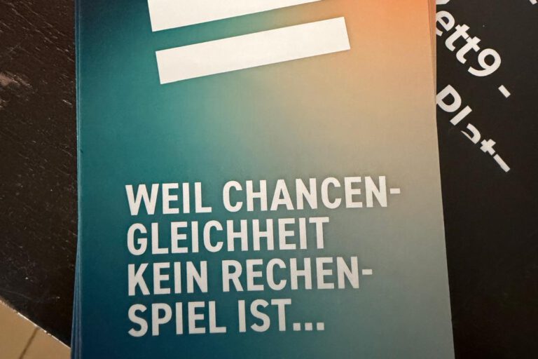 Vernissage „Aus meiner Sicht“: Perspektiven von Kindern mit Dyskalkulie sichtbar machen